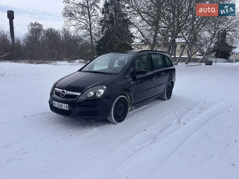 Минивэн Opel Zafira 2006 в Бобровице
