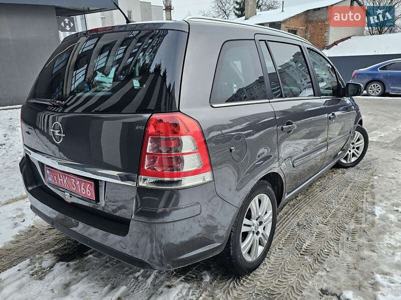 Мінівен Opel Zafira 2010 в Львові
