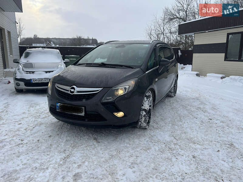 Минивэн Opel Zafira 2014 в Житомире