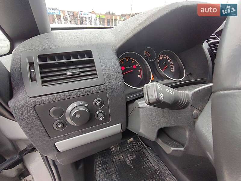 Минивэн Opel Zafira 2010 в Белой Церкви фото 30 Минивэн Opel Zafira 2010 в Белой Церкви