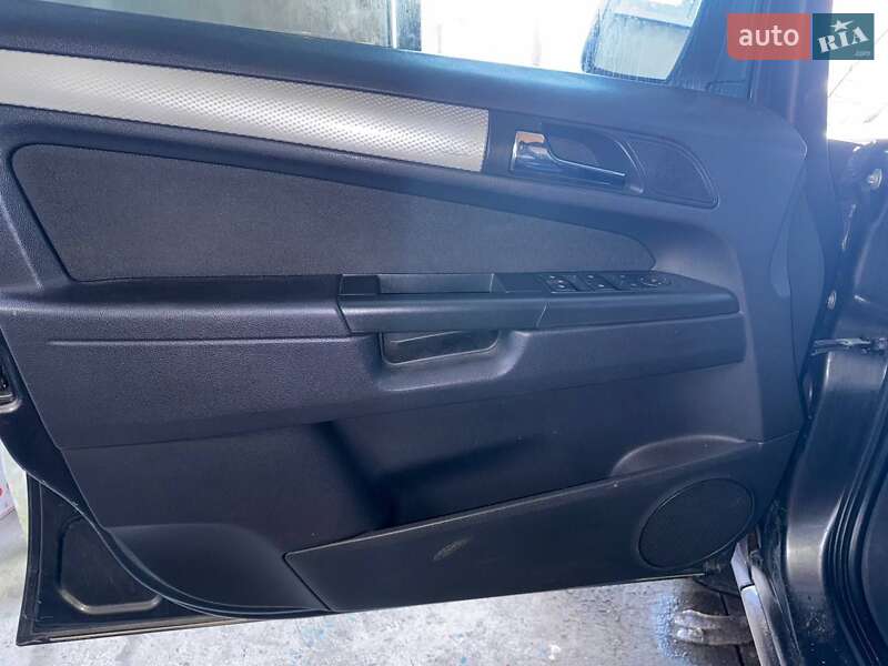 Мінівен Opel Zafira 2010 в Коломиї