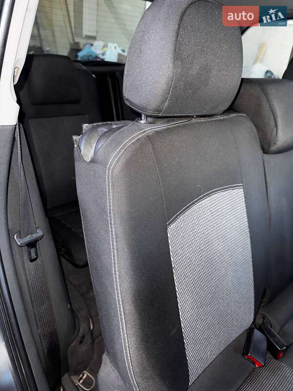 Мінівен Opel Zafira 2010 в Коломиї