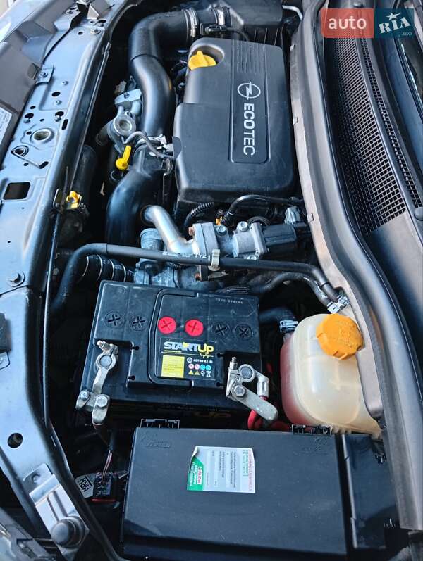 Мінівен Opel Zafira 2010 в Коломиї