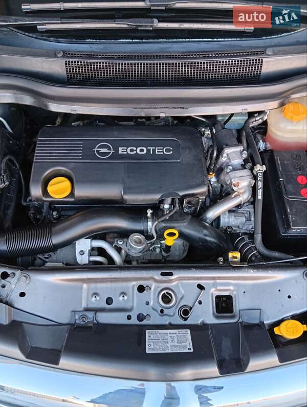 Мінівен Opel Zafira 2010 в Коломиї