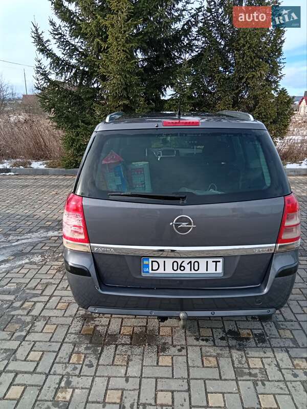 Мінівен Opel Zafira 2010 в Коломиї