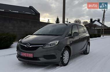 Минивэн Opel Zafira 2017 в Луцке