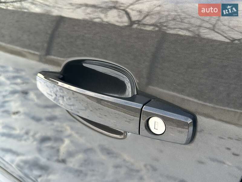 Мінівен Opel Zafira 2014 в Рівному