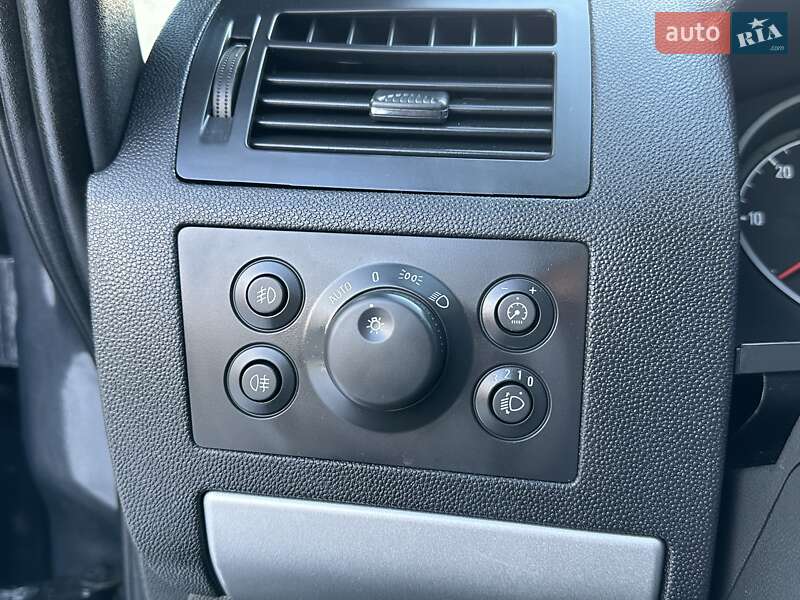 Мінівен Opel Zafira 2014 в Рівному