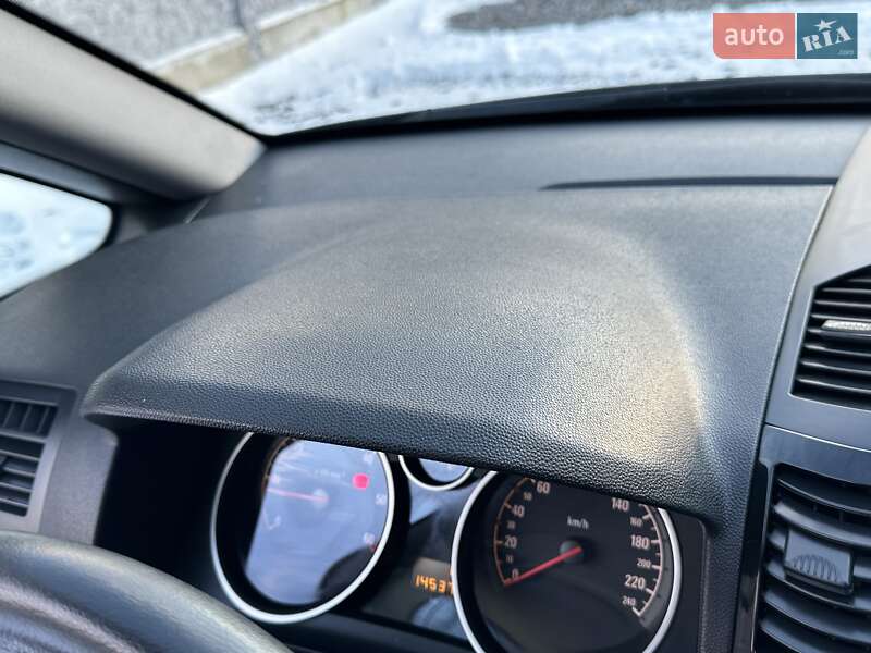 Мінівен Opel Zafira 2014 в Рівному