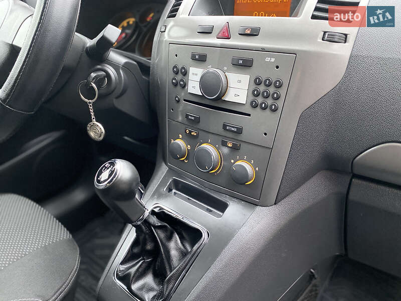 Минивэн Opel Zafira 2007 в Белой Церкви