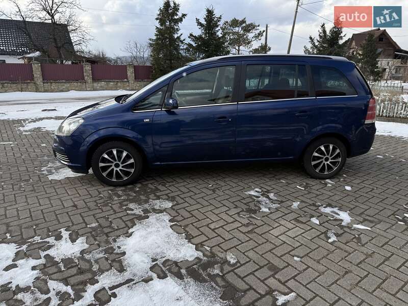 Минивэн Opel Zafira 2006 в Долине фото 5 Минивэн Opel Zafira 2006 в Долине