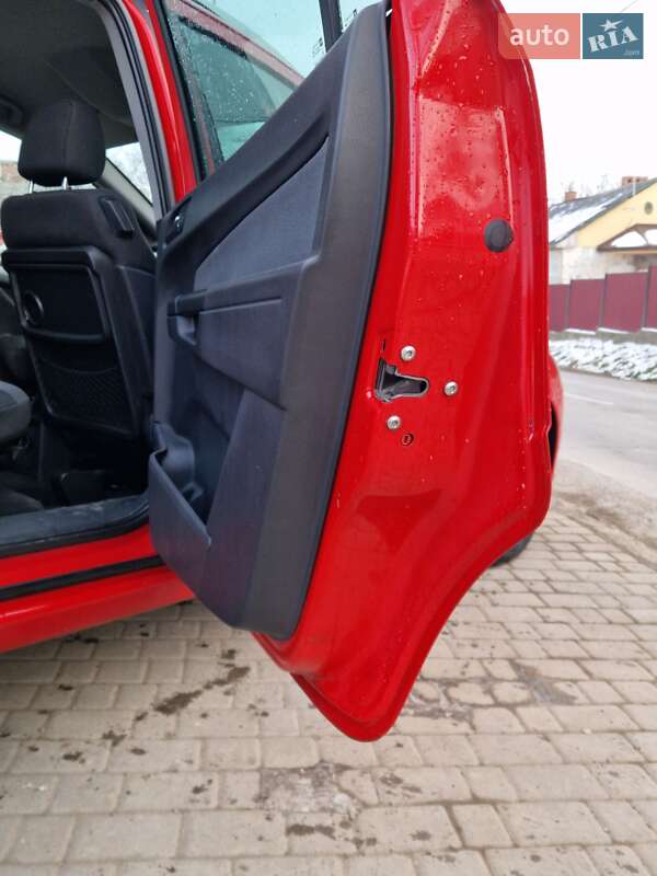 Мінівен Opel Zafira 2006 в Чернівцях фото 8 Мінівен Opel Zafira 2006 в Чернівцях