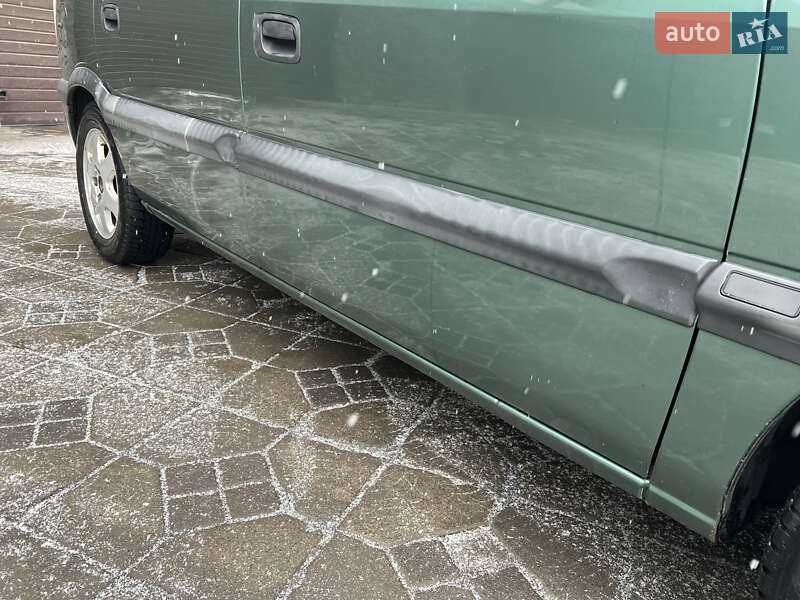 Минивэн Opel Zafira 1999 в Виннице