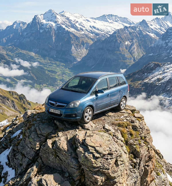Мінівен Opel Zafira 2010 в Хмельницькому