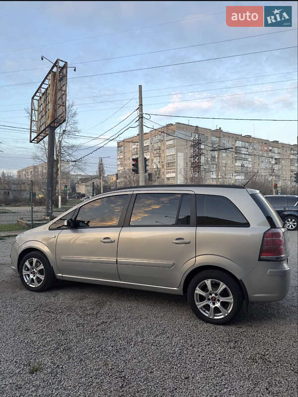 Мінівен Opel Zafira 2003 в Кропивницькому фото 2 Мінівен Opel Zafira 2003 в Кропивницькому