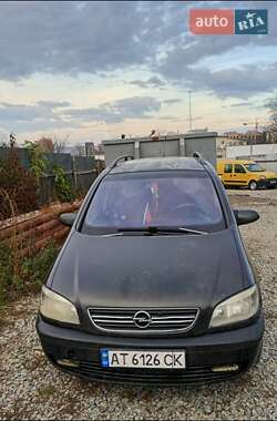 Мінівен Opel Zafira 2000 в Пробіжній