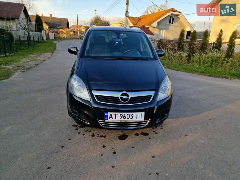 Мінівен Opel Zafira 2012 в Коломиї фото 3 Мінівен Opel Zafira 2012 в Коломиї
