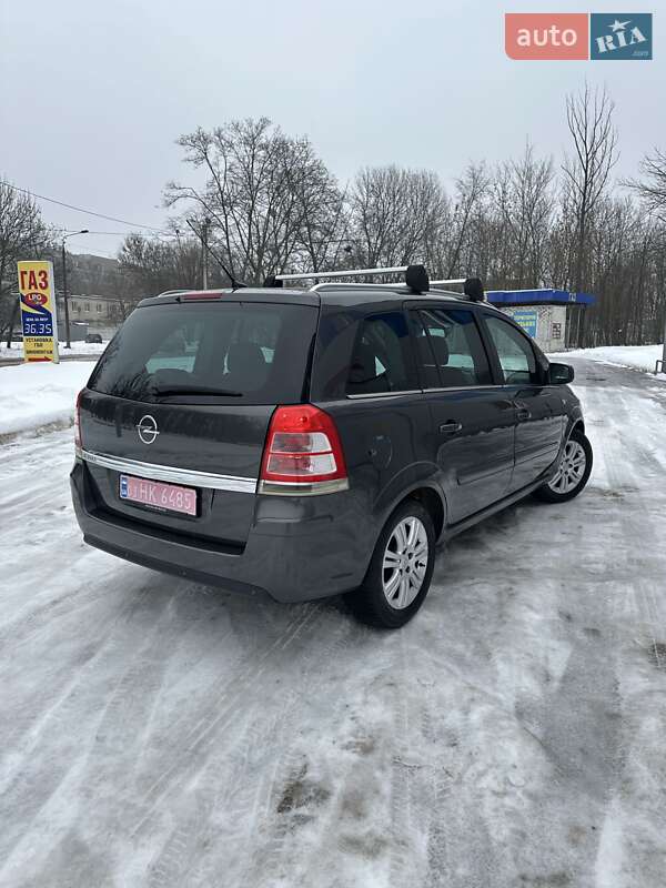 Минивэн Opel Zafira 2012 в Харькове фото 5 Минивэн Opel Zafira 2012 в Харькове