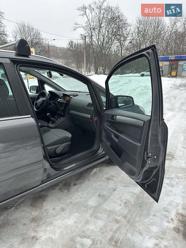 Минивэн Opel Zafira 2012 в Харькове фото 24 Минивэн Opel Zafira 2012 в Харькове