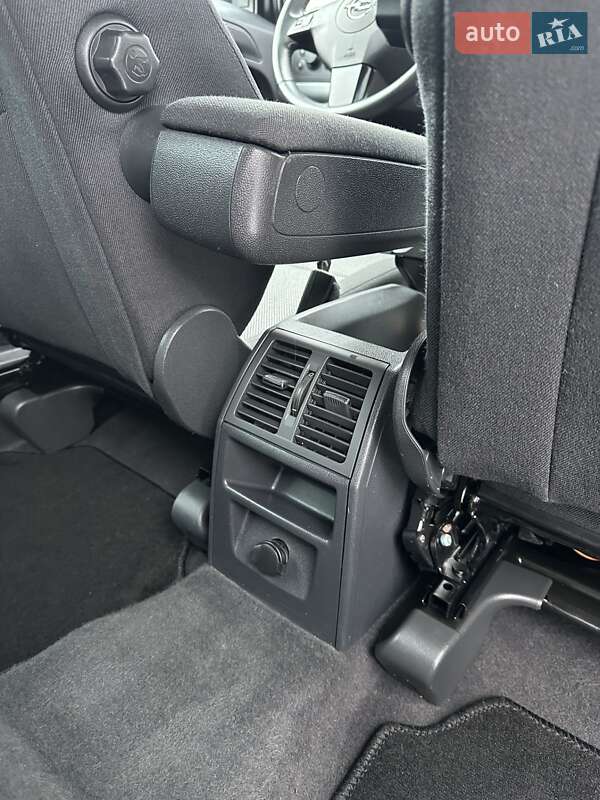 Минивэн Opel Zafira 2012 в Харькове фото 37 Минивэн Opel Zafira 2012 в Харькове