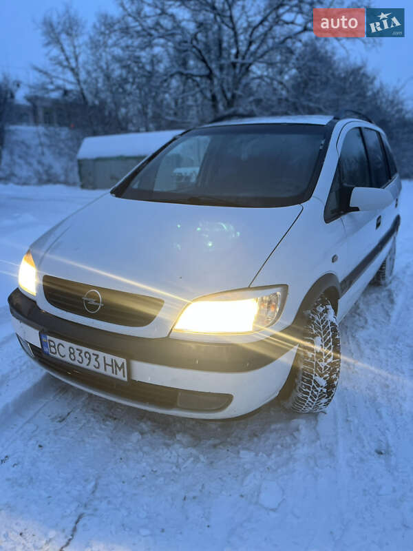 Минивэн Opel Zafira 2001 в Стрые