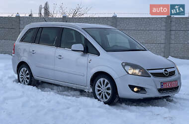Минивэн Opel Zafira 2010 в Луцке