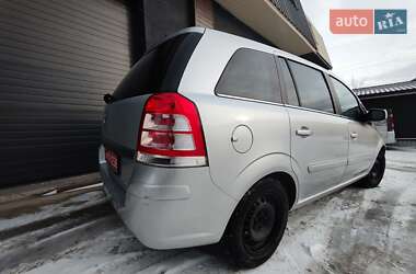 Минивэн Opel Zafira 2010 в Белой Церкви