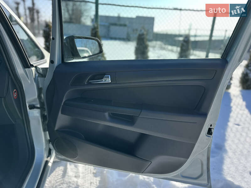 Минивэн Opel Zafira 2009 в Виннице