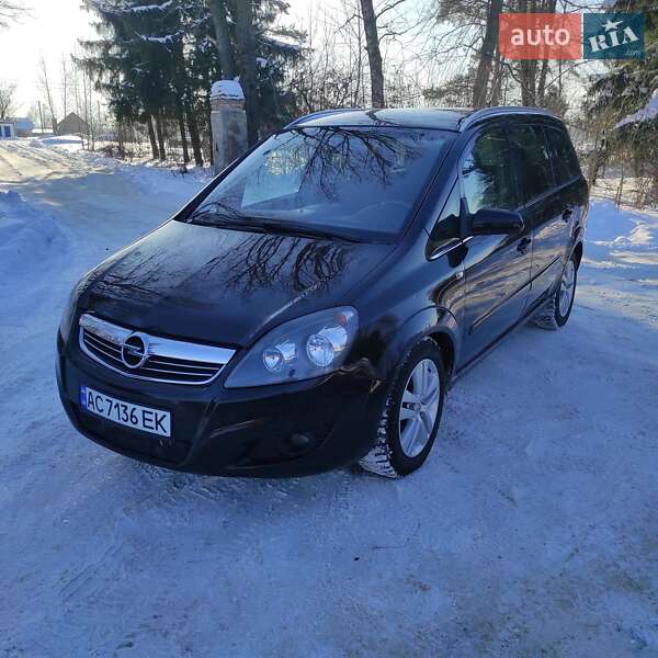Минивэн Opel Zafira 2009 в Старой Выжевке