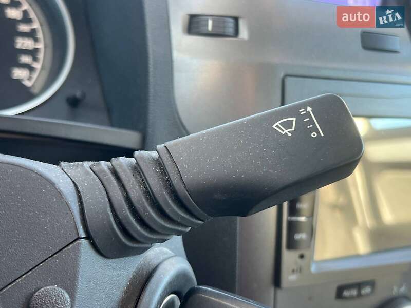 Минивэн Opel Zafira 2006 в Киеве