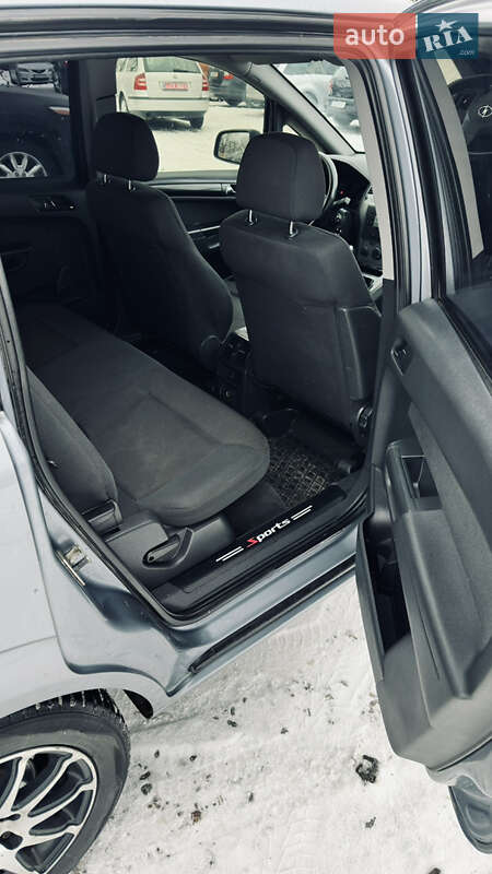 Минивэн Opel Zafira 2011 в Смеле фото 15 Минивэн Opel Zafira 2011 в Смеле