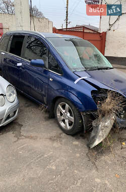 Минивэн Opel Zafira 2008 в Богодухове