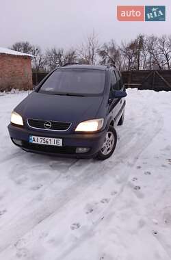 Минивэн Opel Zafira 2000 в Радомышле