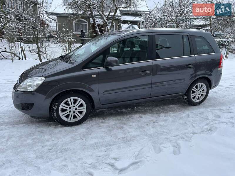 Минивэн Opel Zafira 2011 в Коломые