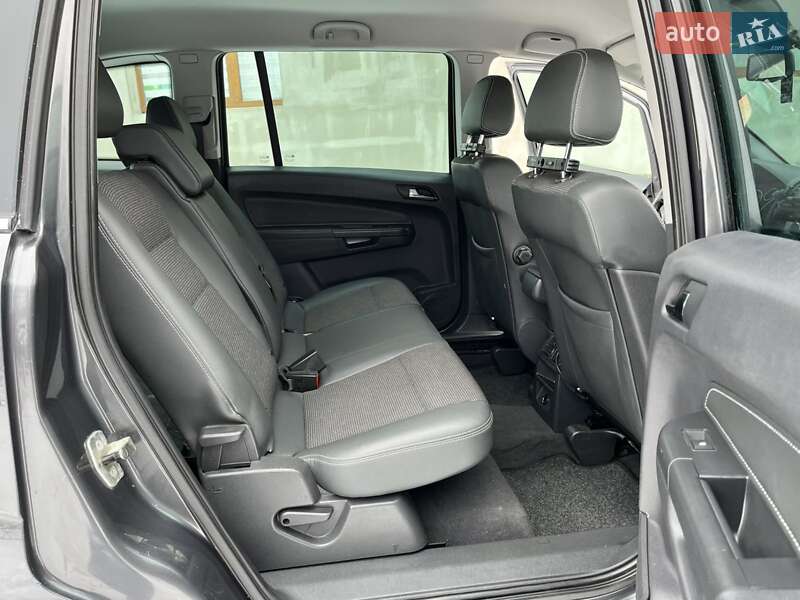 Минивэн Opel Zafira 2011 в Коломые