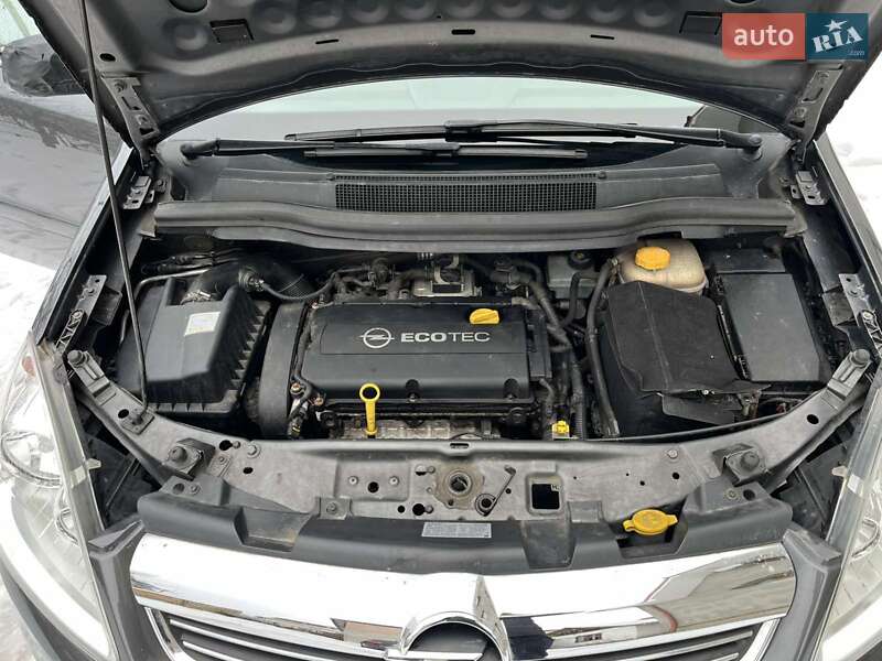 Минивэн Opel Zafira 2011 в Коломые