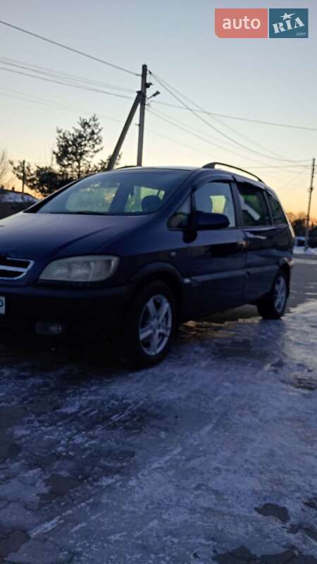 Минивэн Opel Zafira 2001 в Рава-Русской