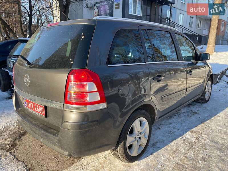 Opel Zafira 2010