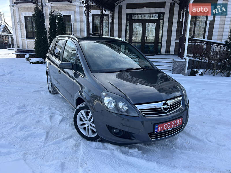 Минивэн Opel Zafira 2009 в Виннице