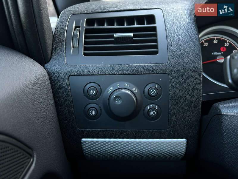 Минивэн Opel Zafira 2009 в Виннице