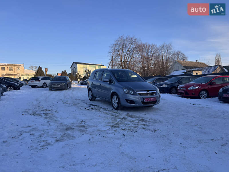 Opel Zafira 2011