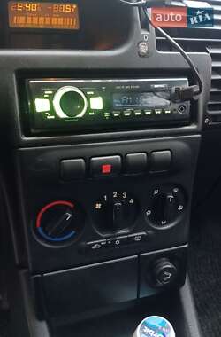 Мінівен Opel Zafira 1999 в Рівному