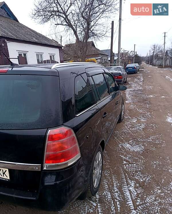 Минивэн Opel Zafira 2007 в Харькове