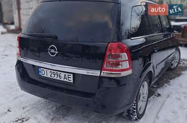 Мінівен Opel Zafira 2010 в Вараші