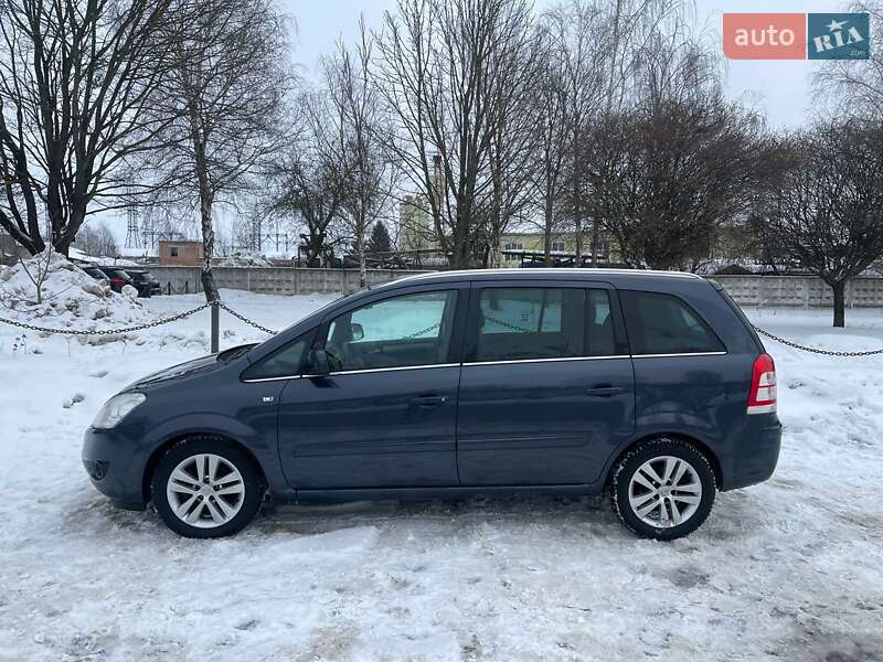 Минивэн Opel Zafira 2010 в Луцке фото 7 Минивэн Opel Zafira 2010 в Луцке