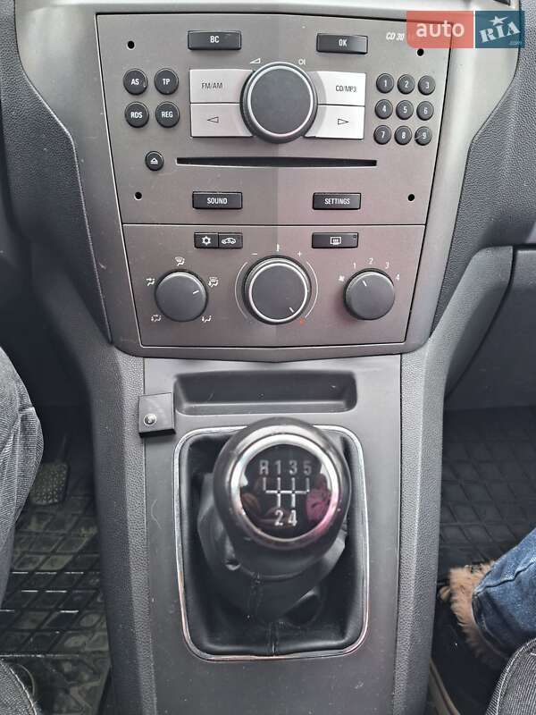 Минивэн Opel Zafira 2006 в Николаеве