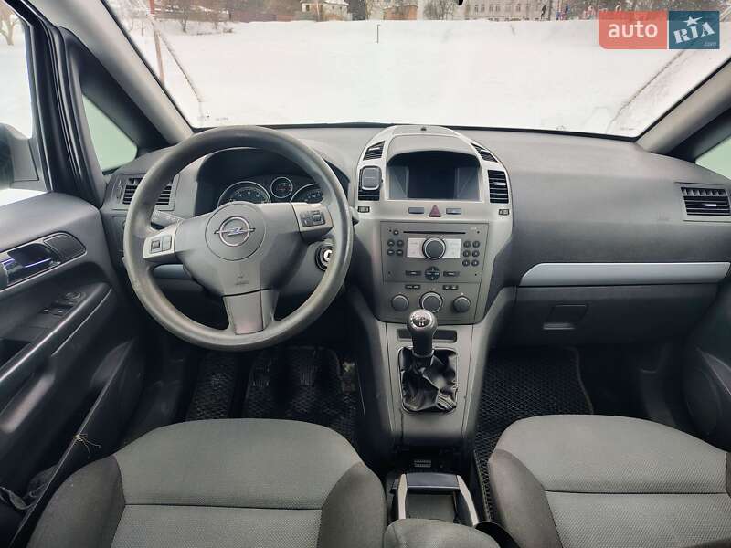 Минивэн Opel Zafira 2005 в Нежине фото 7 Минивэн Opel Zafira 2005 в Нежине
