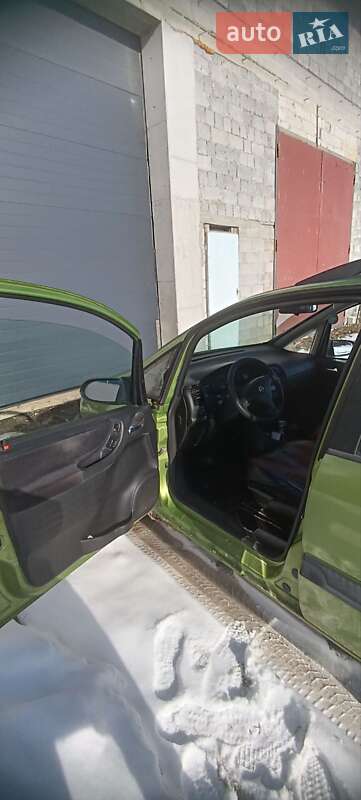 Минивэн Opel Zafira 2000 в Львове