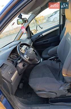 Минивэн Opel Zafira 2008 в Подольске