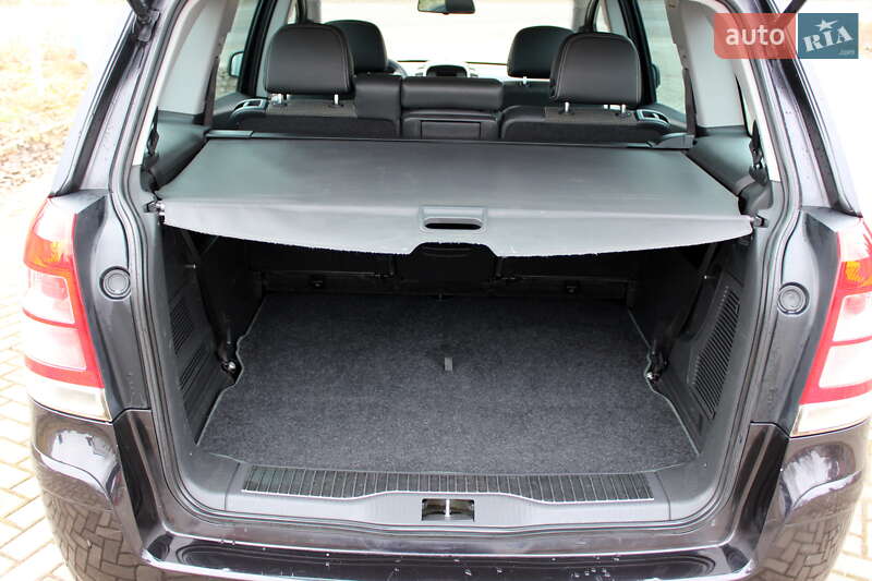 Минивэн Opel Zafira 2011 в Самборе фото 83 Минивэн Opel Zafira 2011 в Самборе